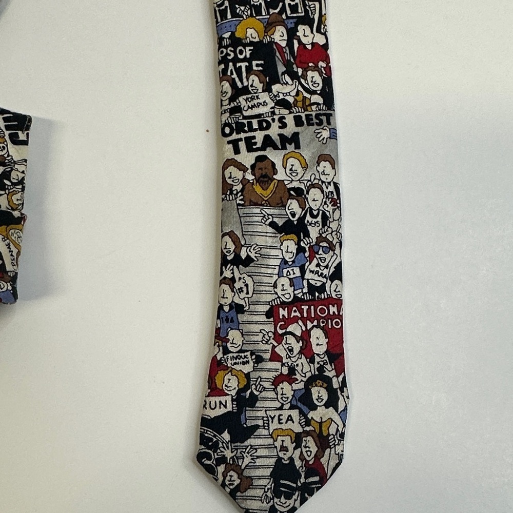 Museum Artifacts Silk Sports Team Themed Tie - Picture 4 of 6